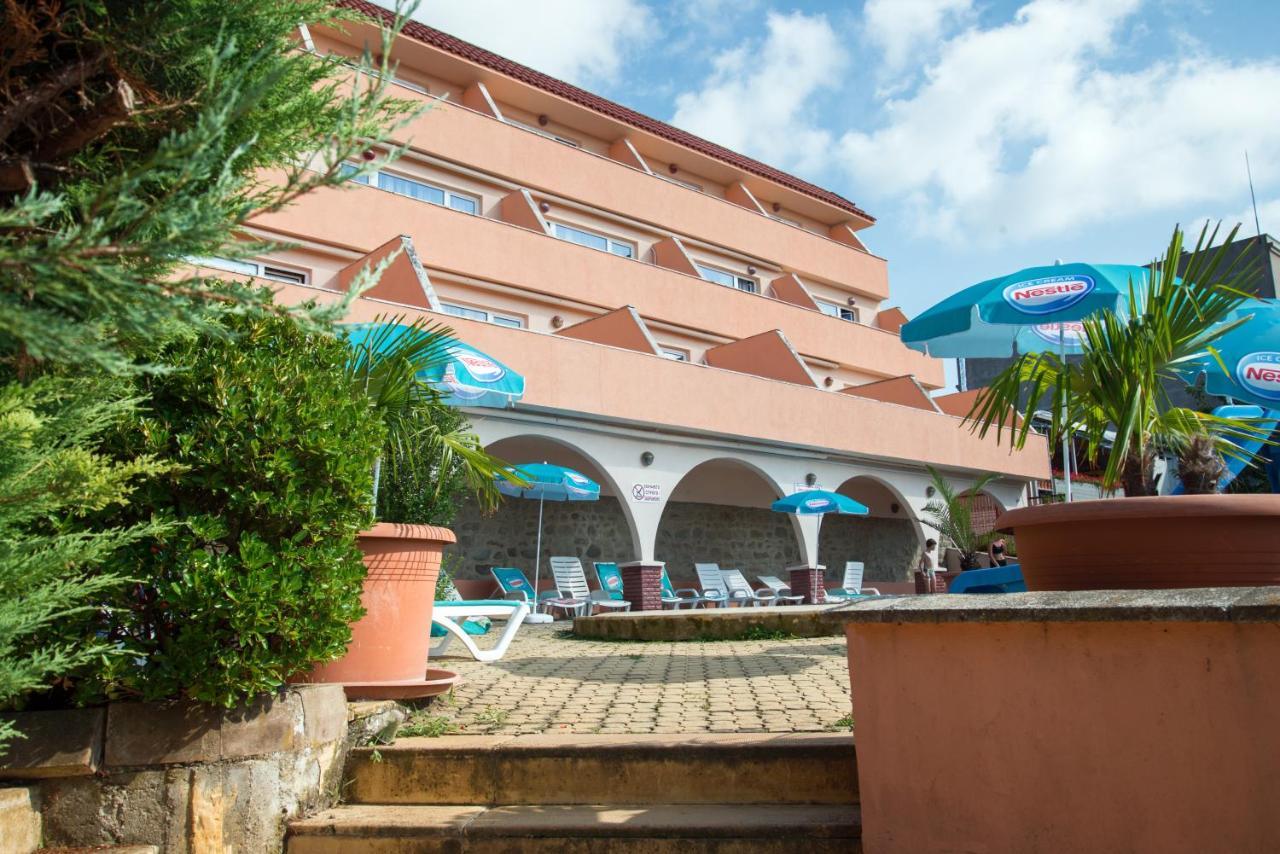 Hotel Lozenets Resort Hotel 3*